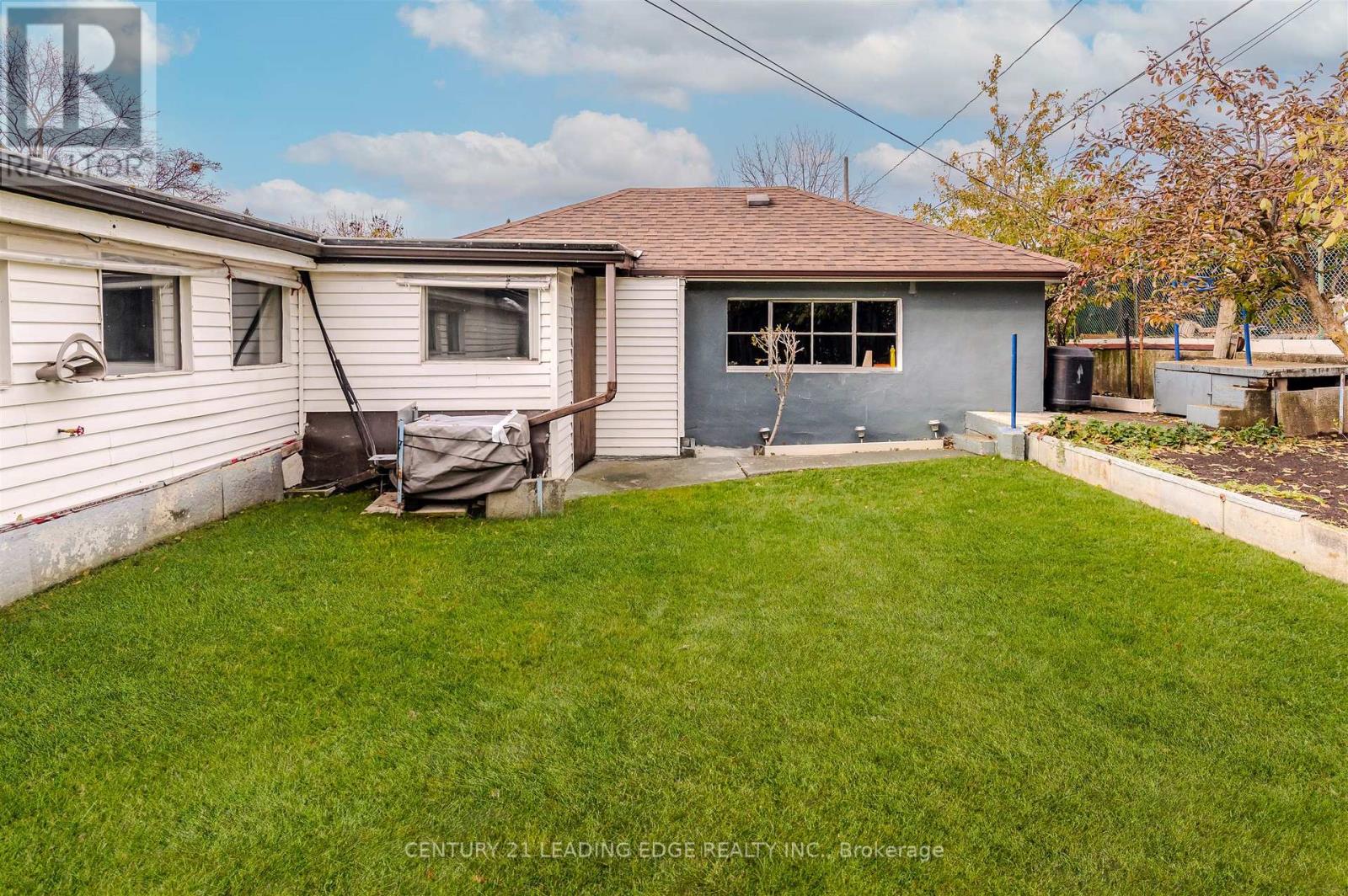 41 Stanley Court, Brampton, Ontario  L6Y 2B1 - Photo 23 - W12551446