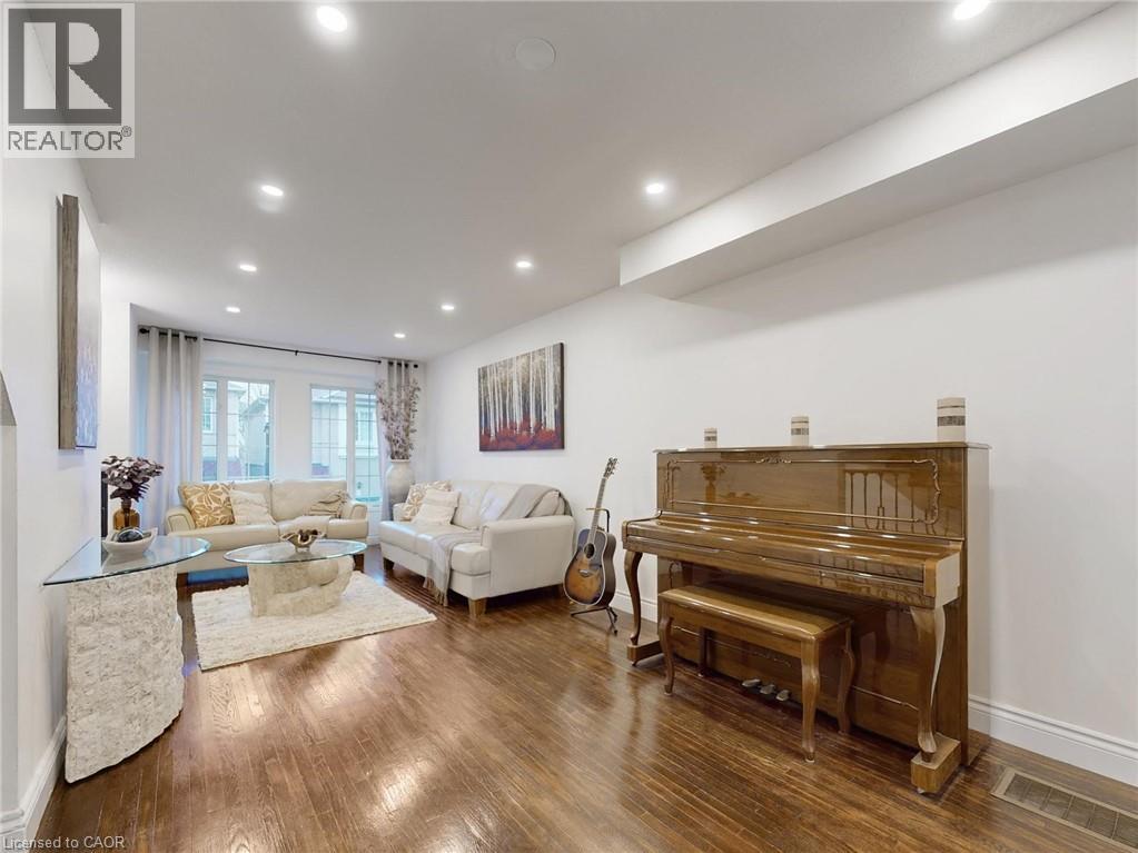 1480 W Britannia Road W Unit# 107, Mississauga, Ontario  L5V 2K4 - Photo 9 - 40788629