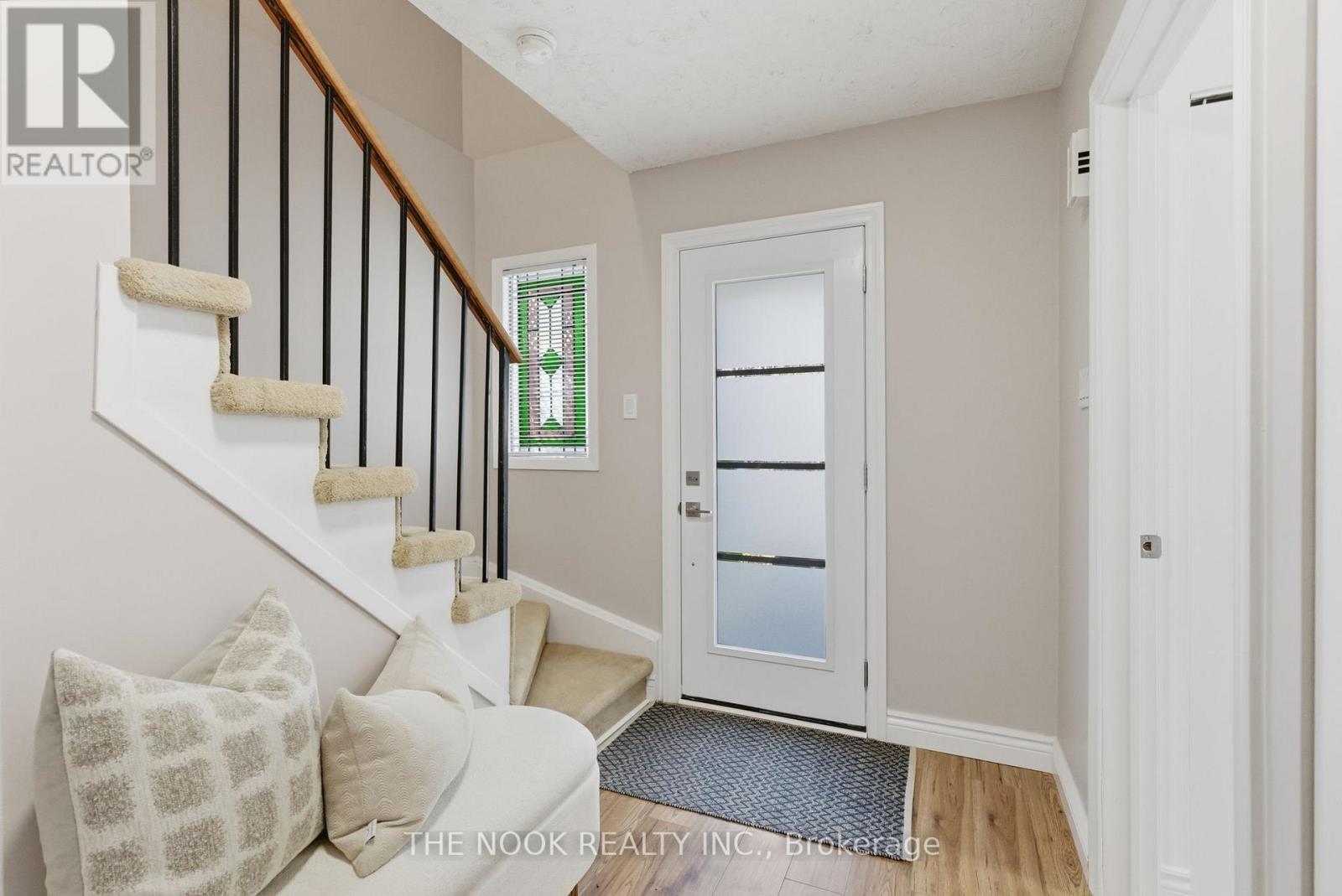 761 Crowells Court, Oshawa, Ontario L1K 1X1 - Photo 4 - E12551556