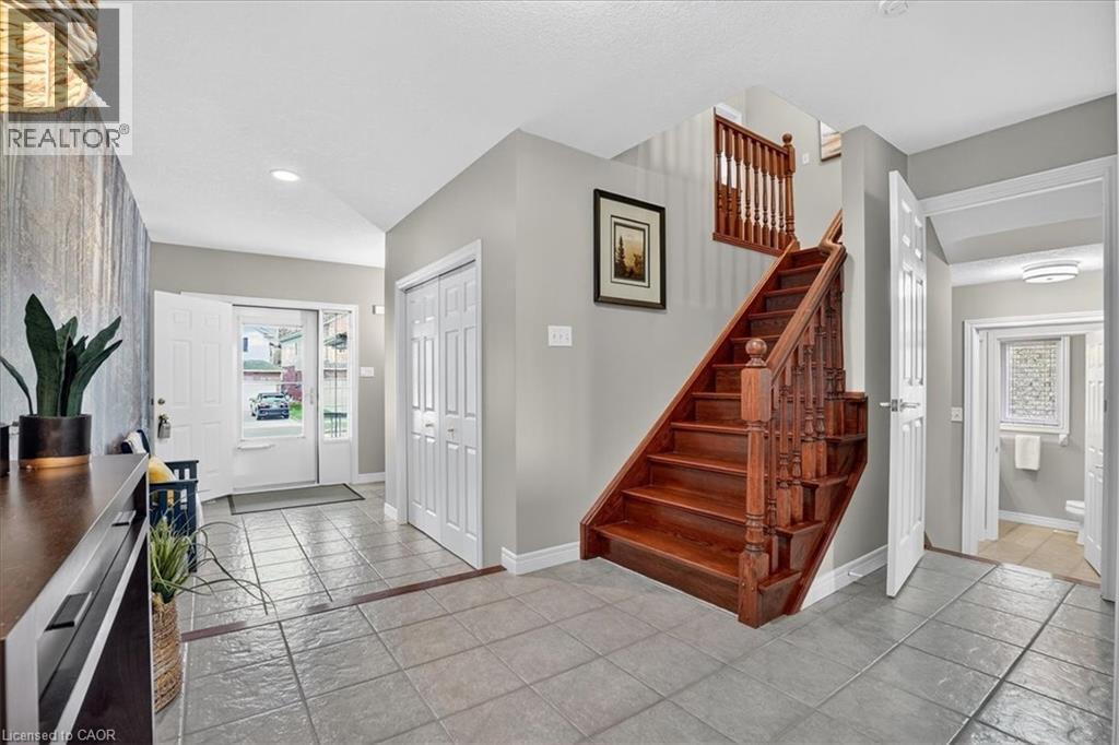 166 Bridgewater Crescent, Waterloo, Ontario  N2T 2M1 - Photo 8 - 40786205