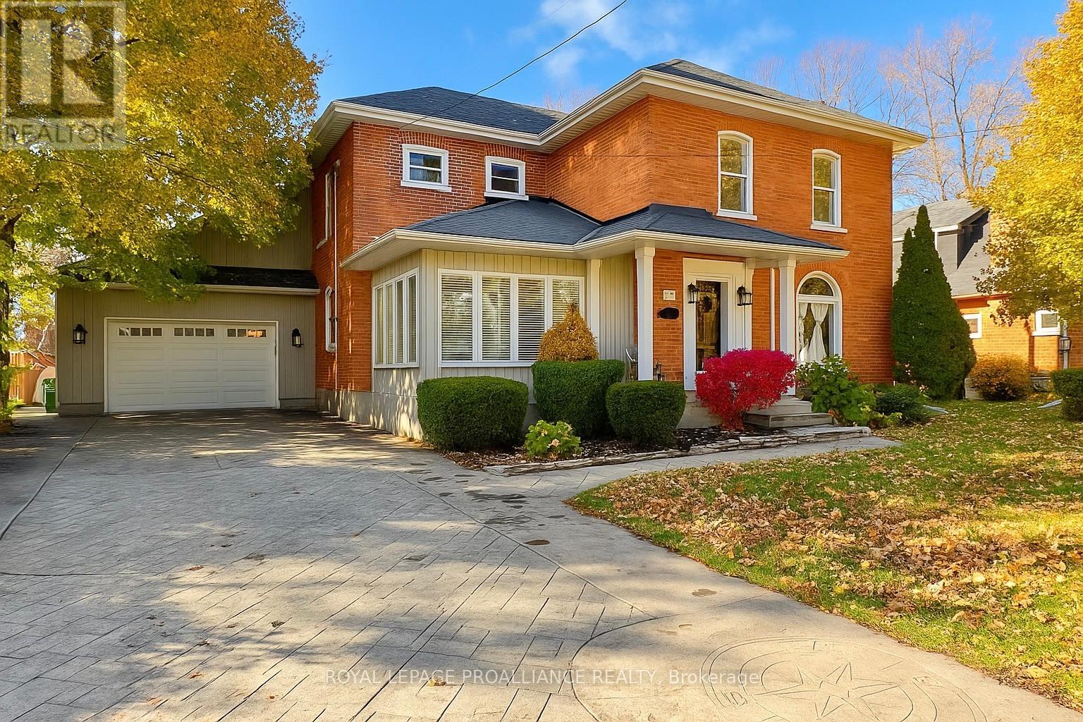 212 FOSTER AVENUE, Belleville, Ontario