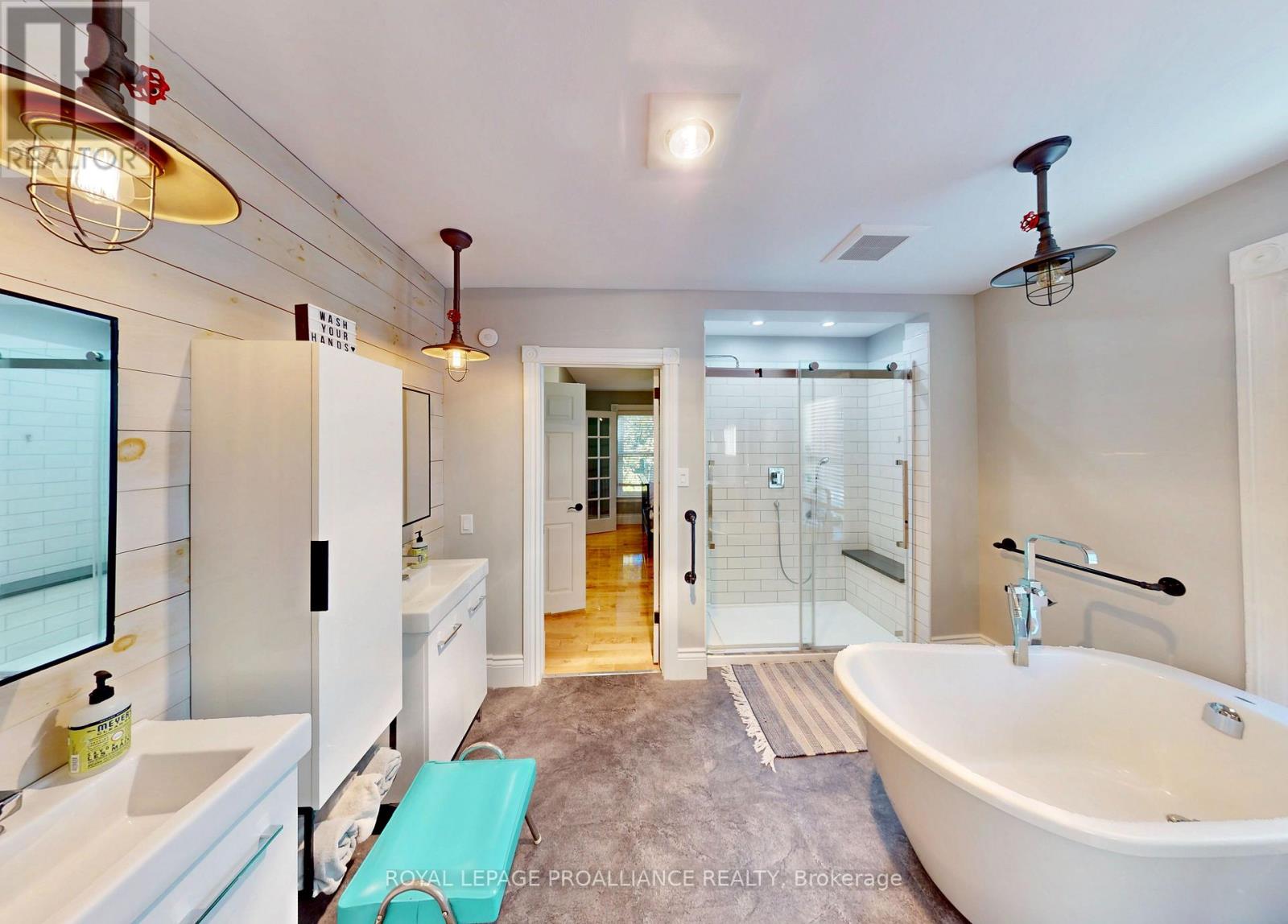 212 Foster Avenue, Belleville, Ontario K8N 3R2 - Photo 27 - X12551546