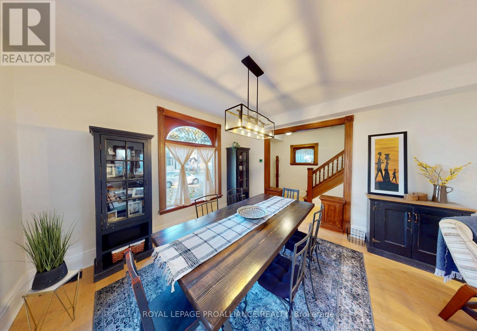 212 Foster Avenue, Belleville, Ontario K8N 3R2 - Photo 4 - X12551546