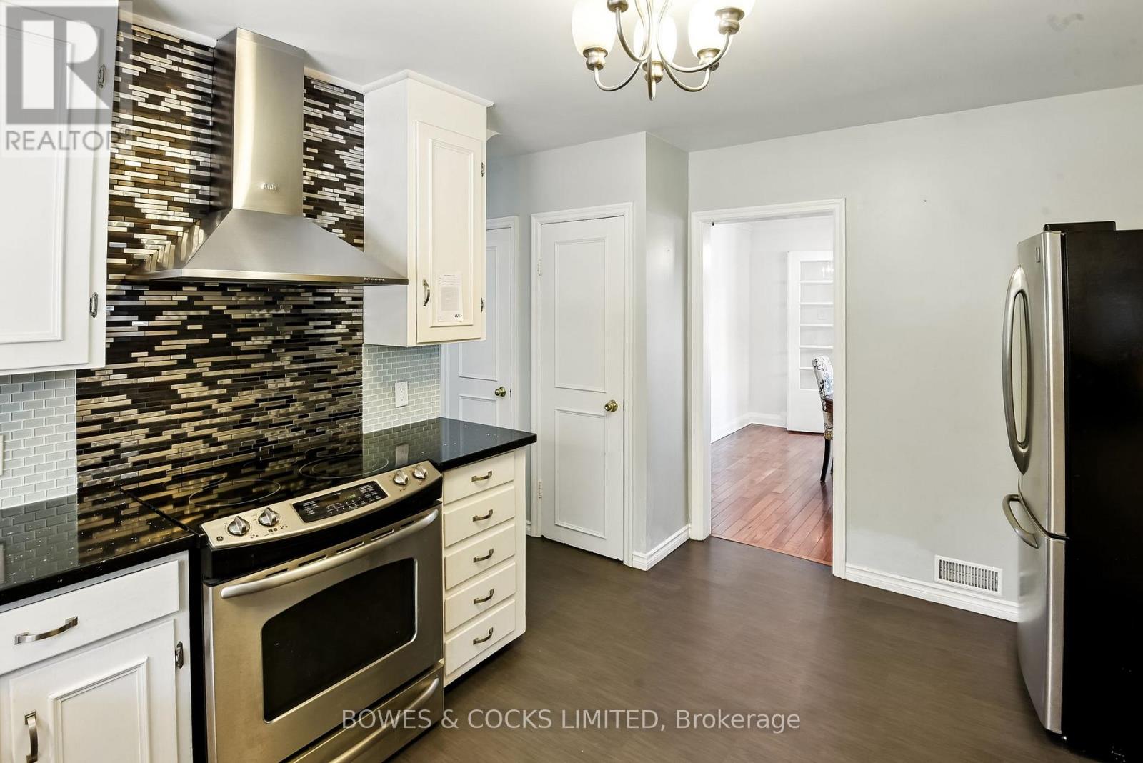 433 Manorhill Avenue, Peterborough, Ontario K9J 6H7 - Photo 12 - X12551552