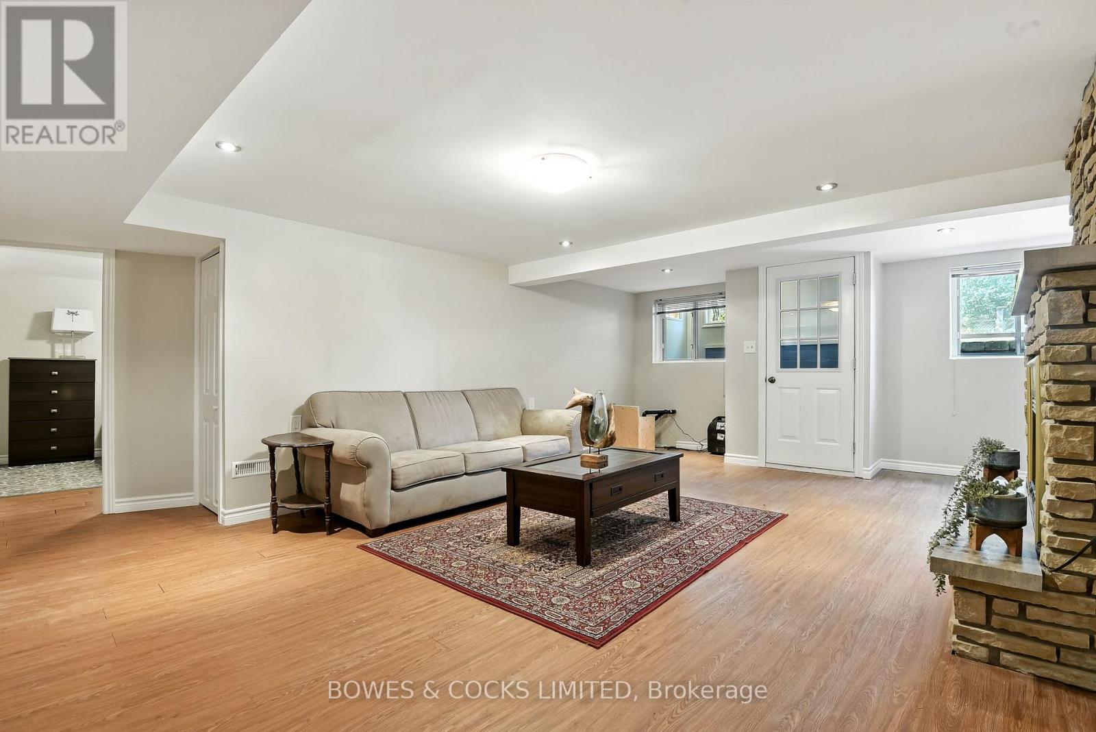 433 Manorhill Avenue, Peterborough, Ontario K9J 6H7 - Photo 22 - X12551552