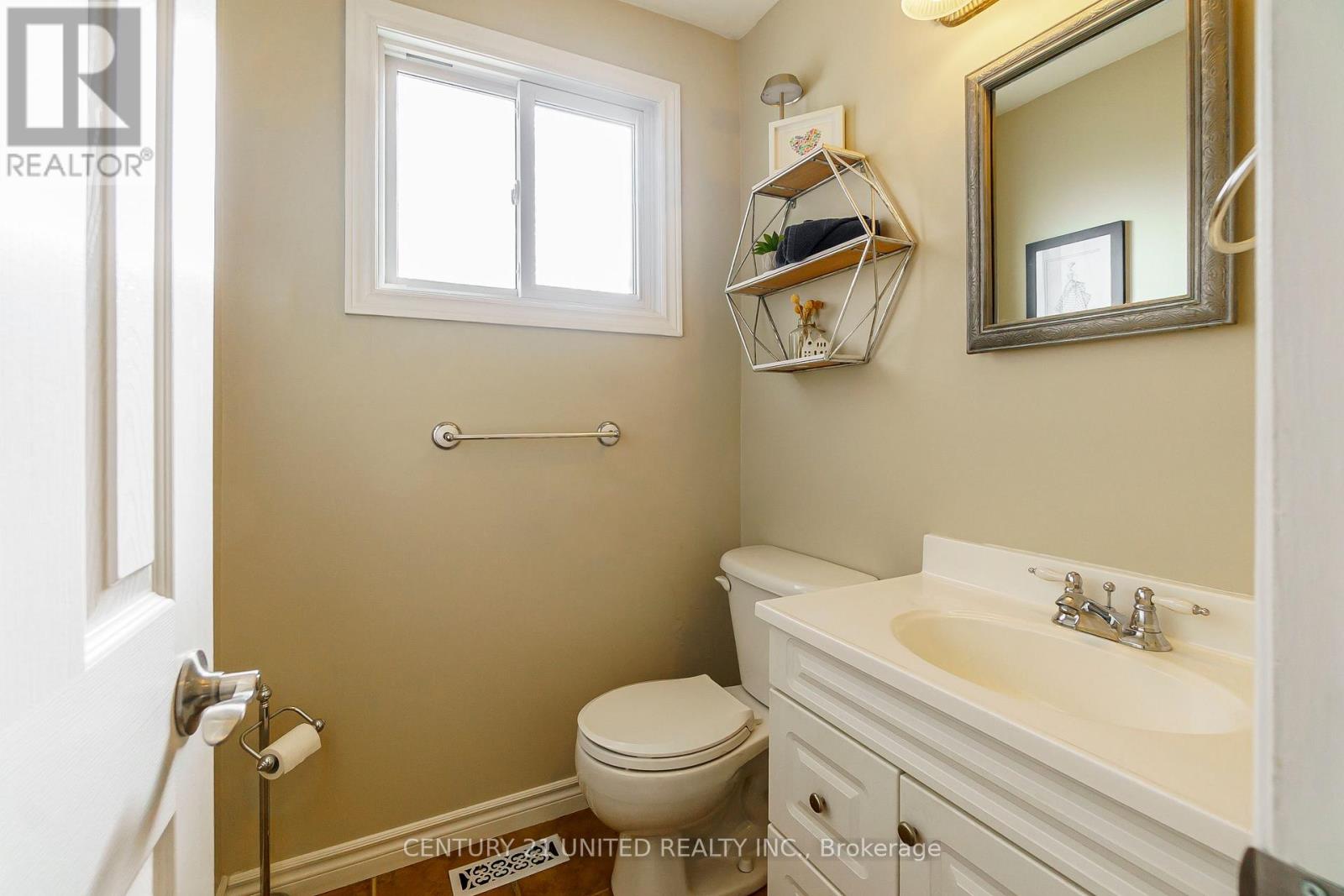 2627 Ridgetop Crescent, Peterborough, Ontario  K9L 1J1 - Photo 14 - X12551662