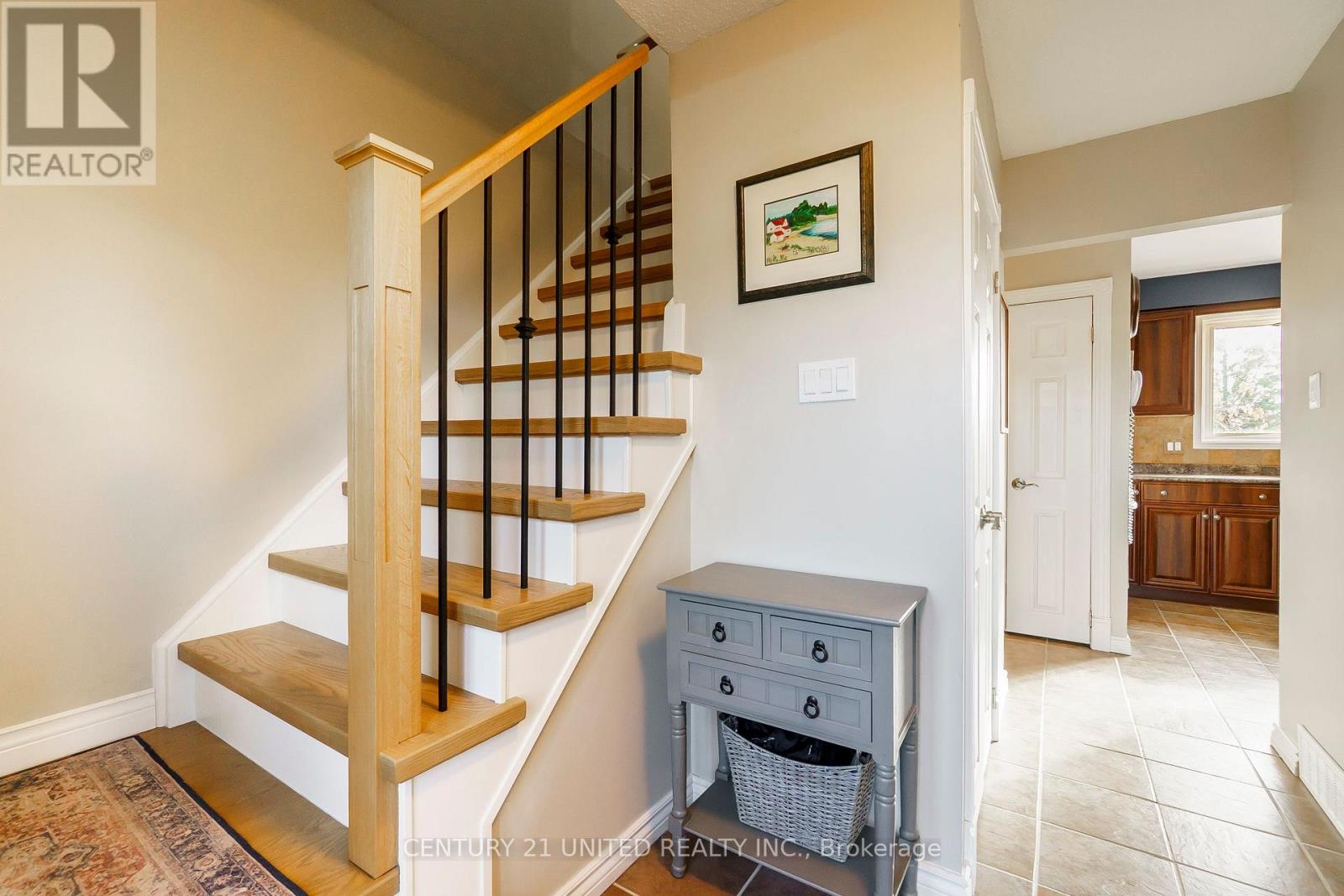 2627 Ridgetop Crescent, Peterborough, Ontario  K9L 1J1 - Photo 6 - X12551662