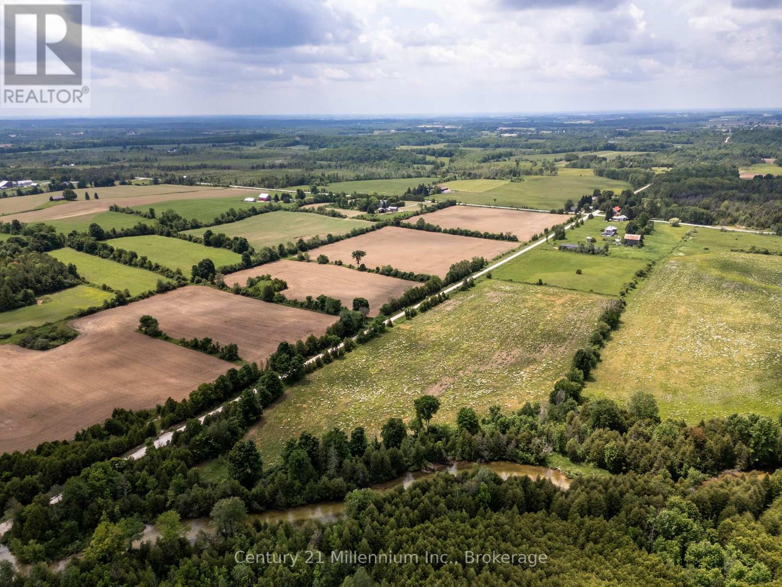 135389 Concession 8 Road, Chatsworth, Ontario N0H 1K0 - Photo 12 - X12551506