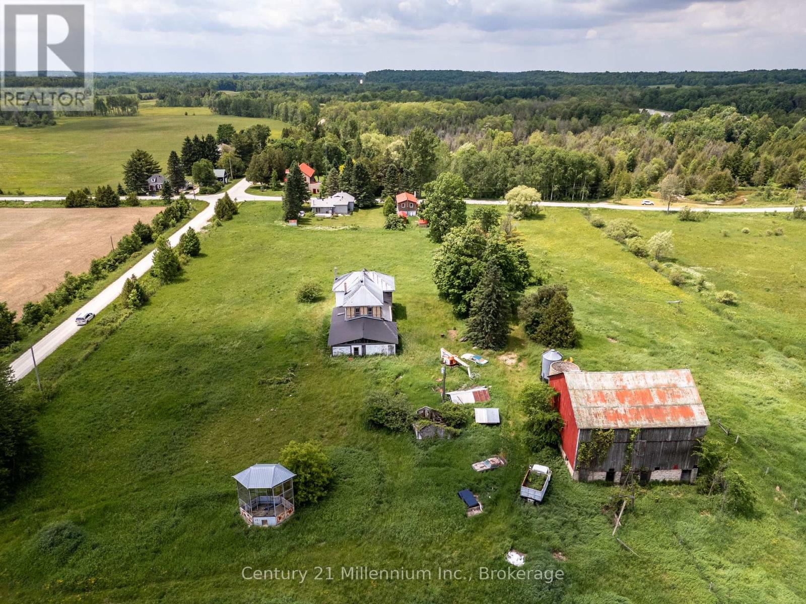 135389 Concession 8 Road, Chatsworth, Ontario N0H 1K0 - Photo 30 - X12551506