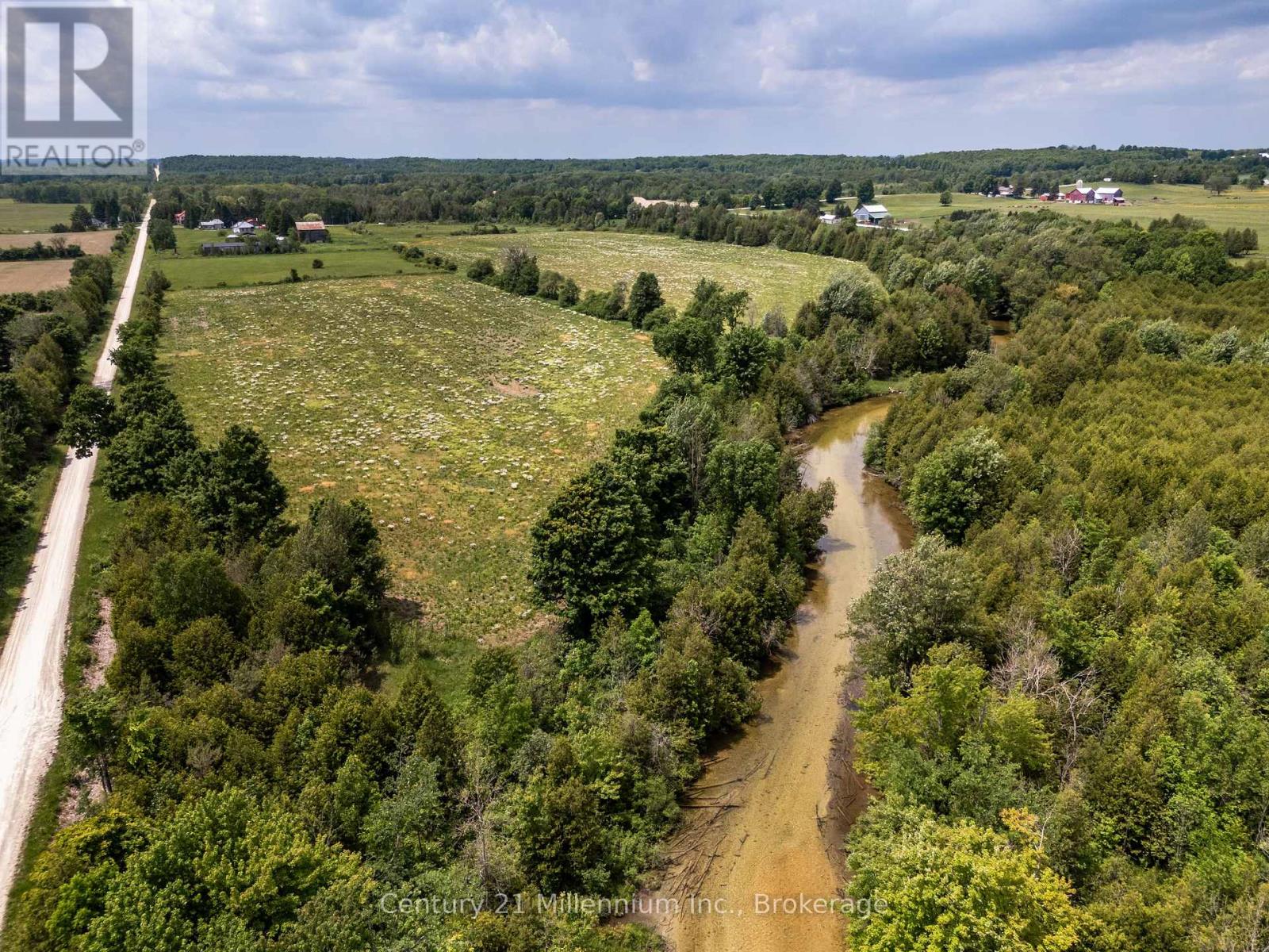 135389 Concession 8 Road, Chatsworth, Ontario N0H 1K0 - Photo 36 - X12551506