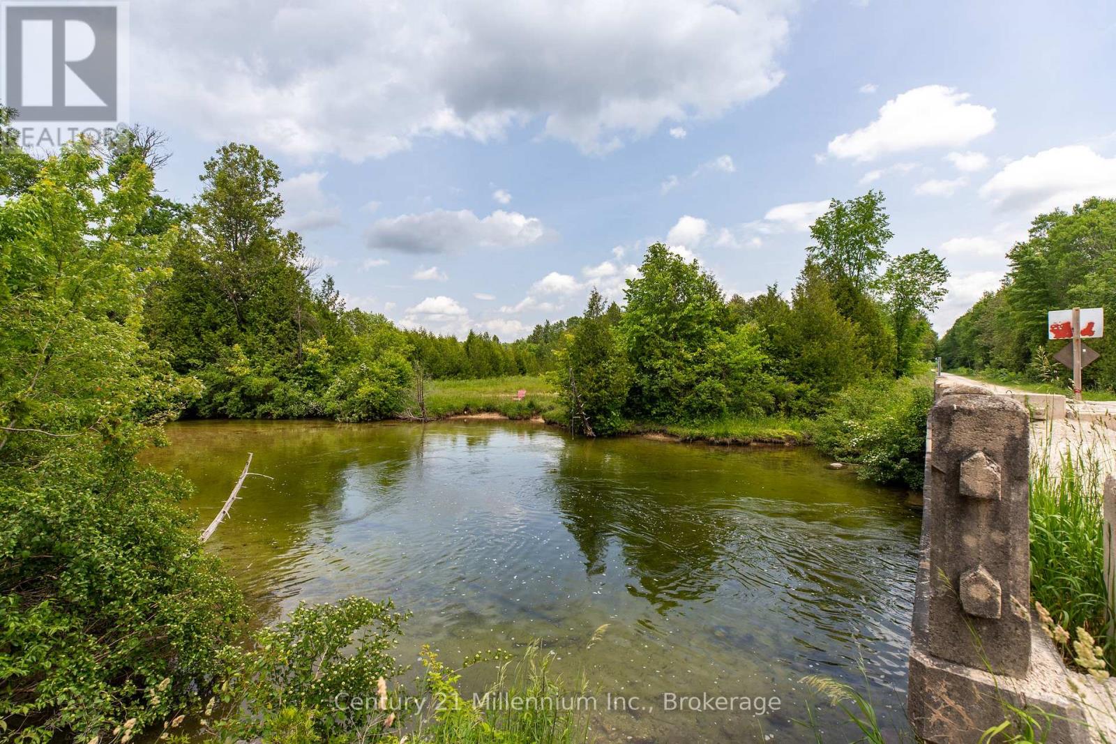 135389 Concession 8 Road, Chatsworth, Ontario N0H 1K0 - Photo 37 - X12551506