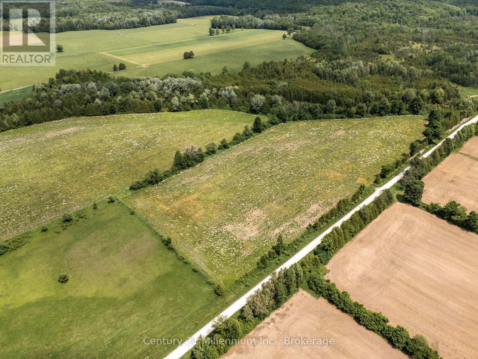 135389 Concession 8 Road, Chatsworth, Ontario N0H 1K0 - Photo 8 - X12551506