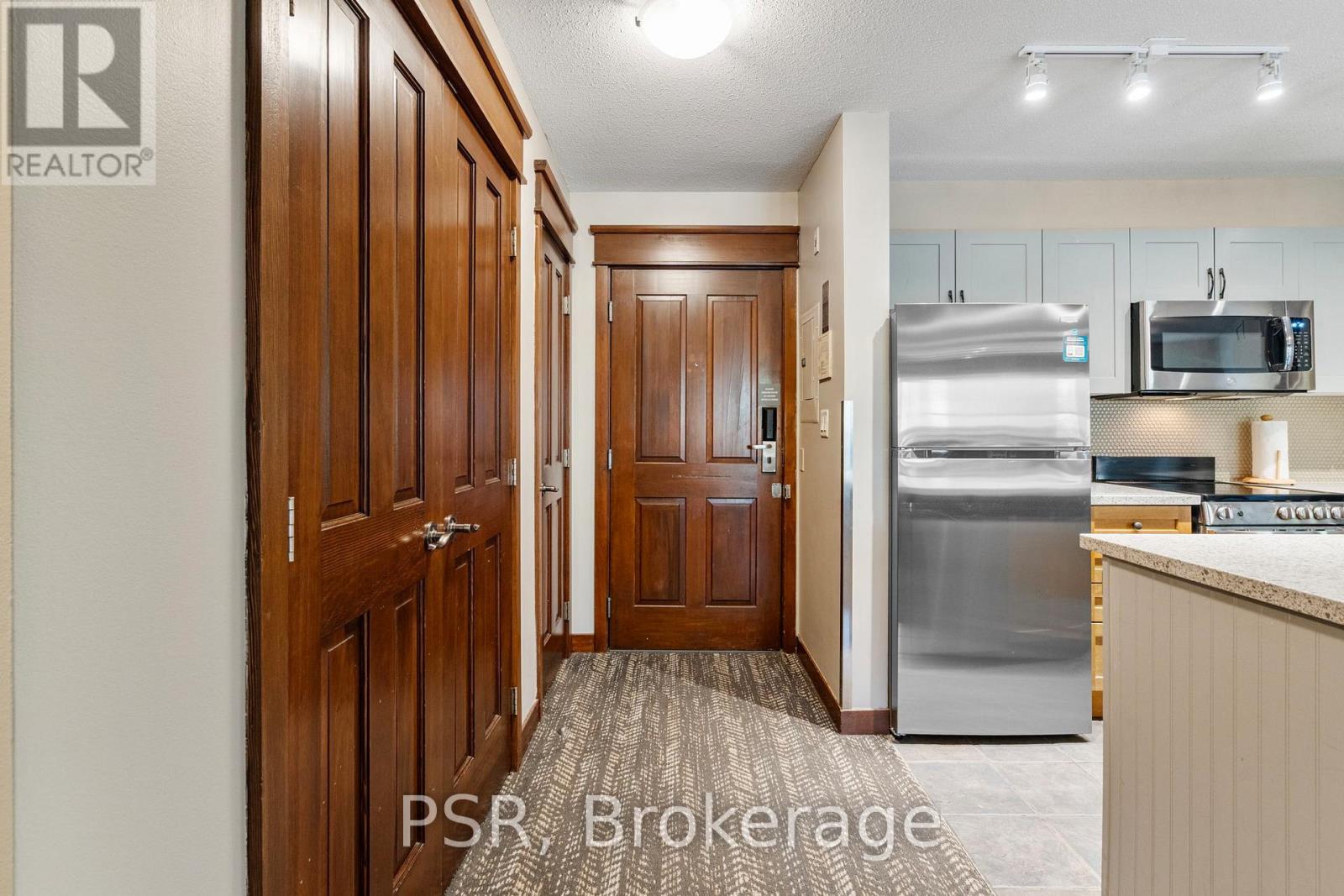 209 - 152 Jozo Weider Boulevard, Blue Mountains, Ontario L9Y 0V2 - Photo 11 - X12551526