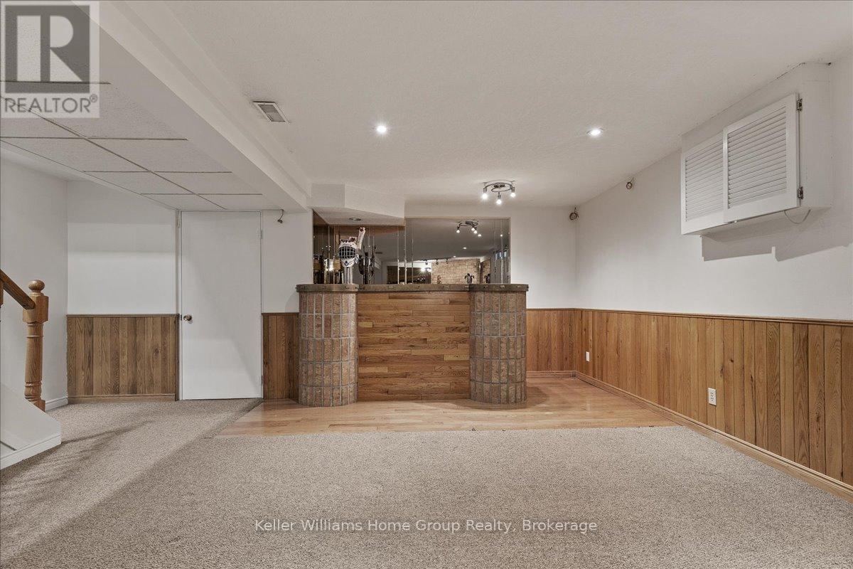 113 Rushbrook Drive, Kitchener, Ontario N2E 3C8 - Photo 26 - X12551646