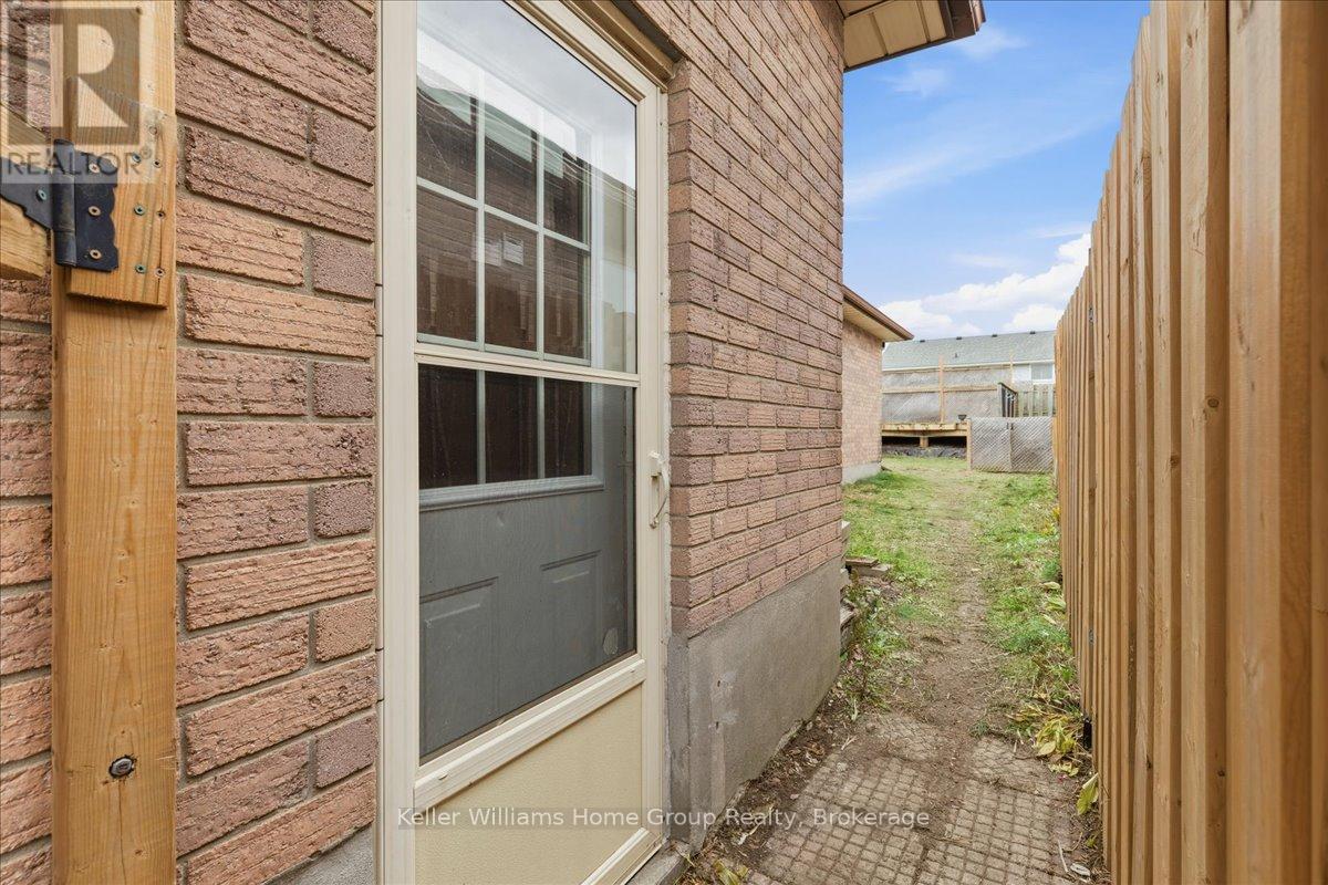 113 Rushbrook Drive, Kitchener, Ontario N2E 3C8 - Photo 31 - X12551646