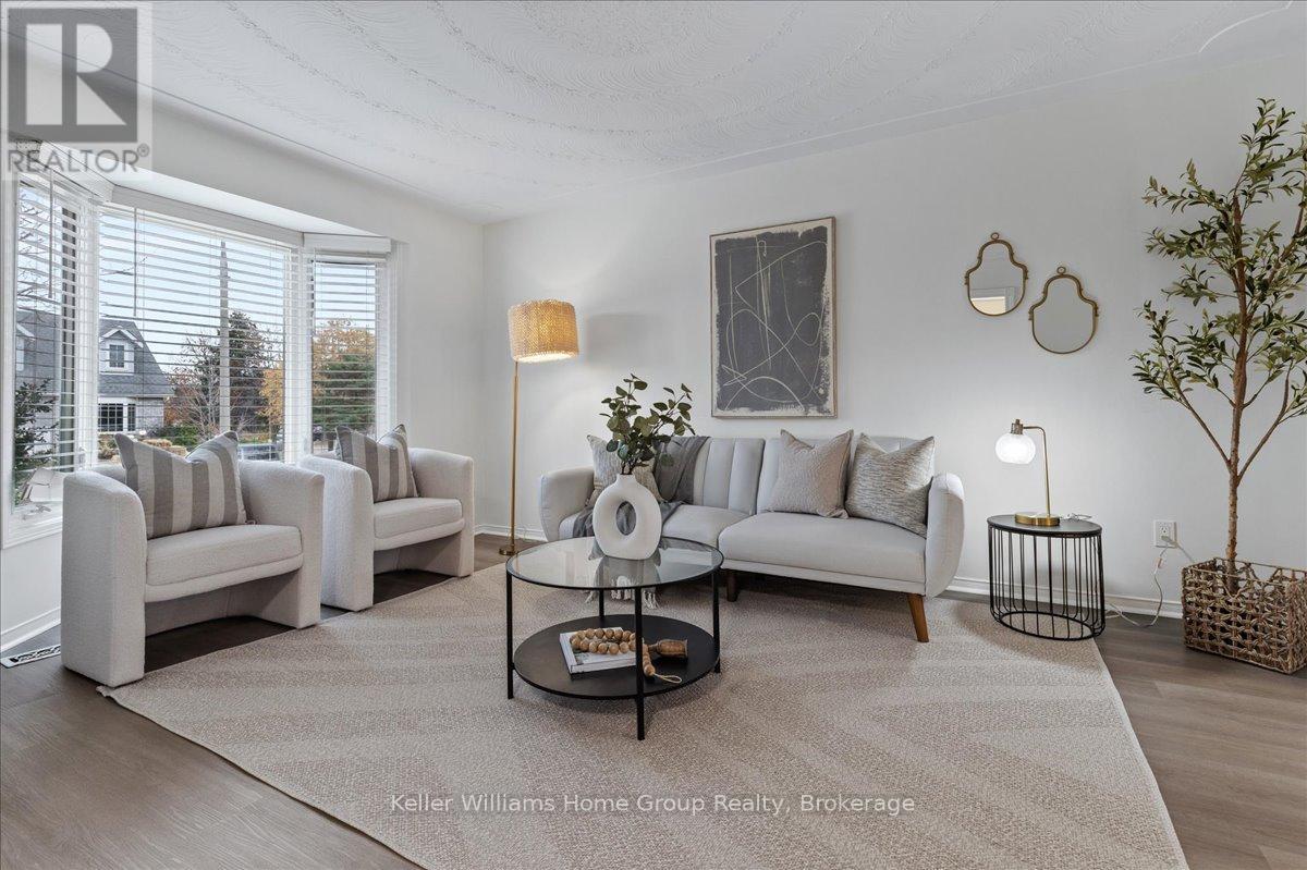 113 Rushbrook Drive, Kitchener, Ontario N2E 3C8 - Photo 4 - X12551646