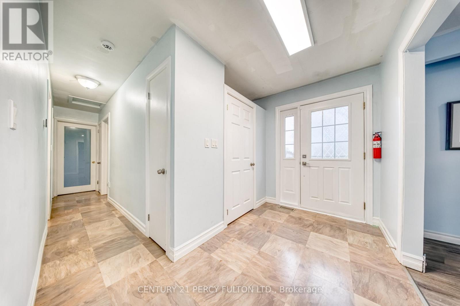 3075 Zion Road, Port Hope, Ontario  L1A 3V7 - Photo 4 - X12551424