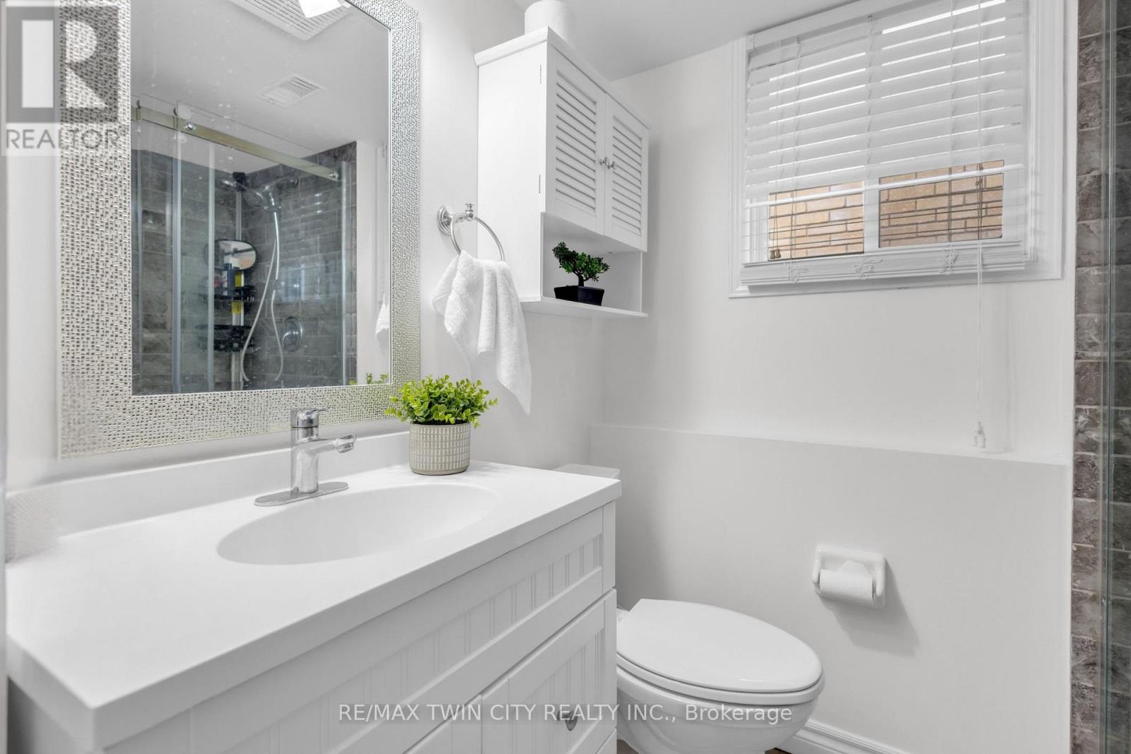 9 Bush Clover Crescent, Kitchener, Ontario  N2E 3P9 - Photo 17 - X12551444