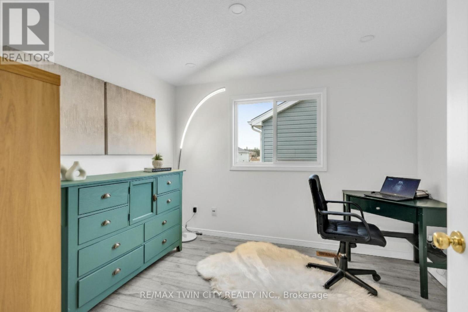 9 Bush Clover Crescent, Kitchener, Ontario  N2E 3P9 - Photo 24 - X12551444