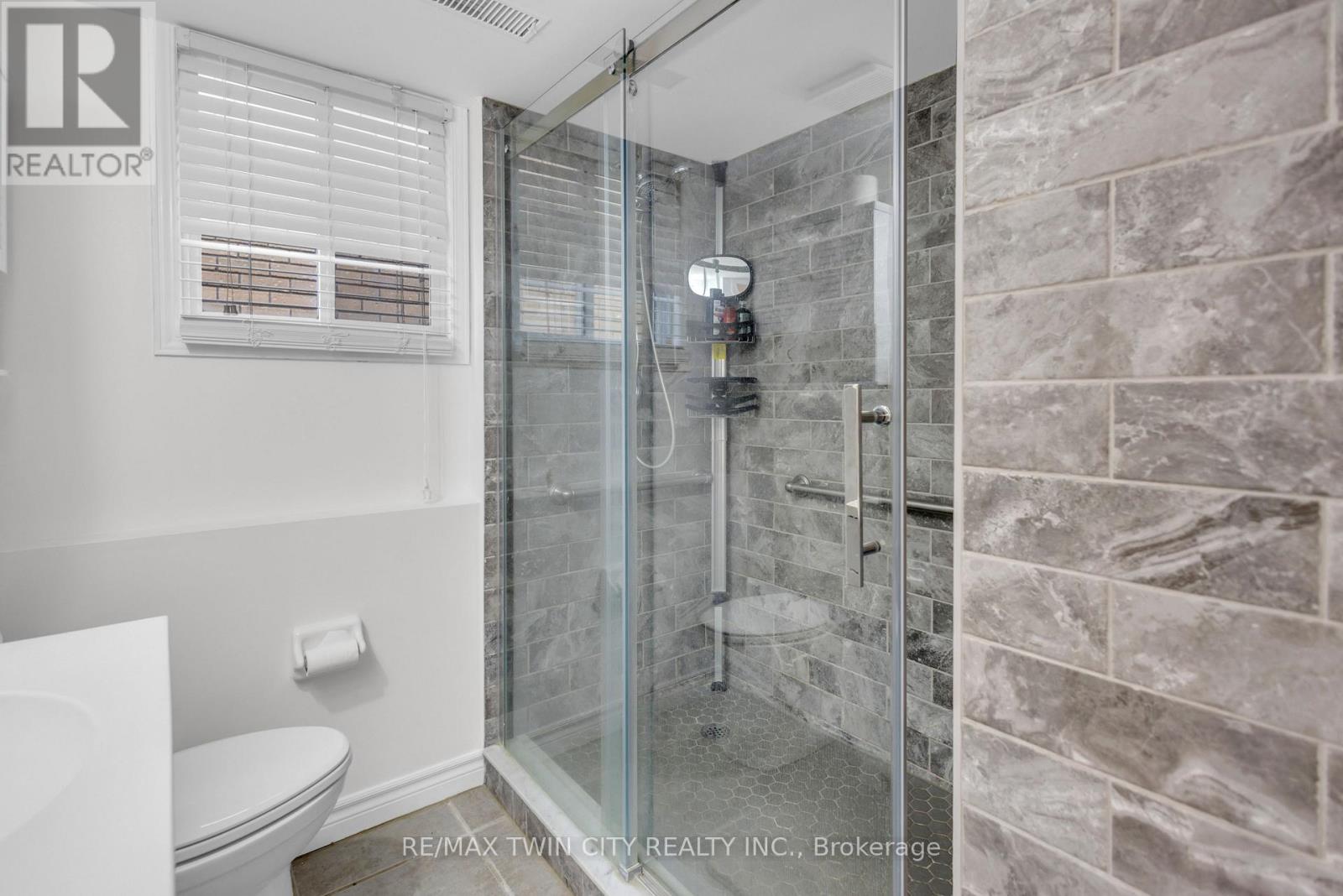 9 Bush Clover Crescent, Kitchener, Ontario  N2E 3P9 - Photo 27 - X12551444