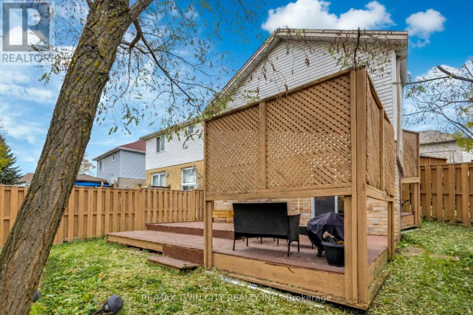 9 Bush Clover Crescent, Kitchener, Ontario  N2E 3P9 - Photo 32 - X12551444