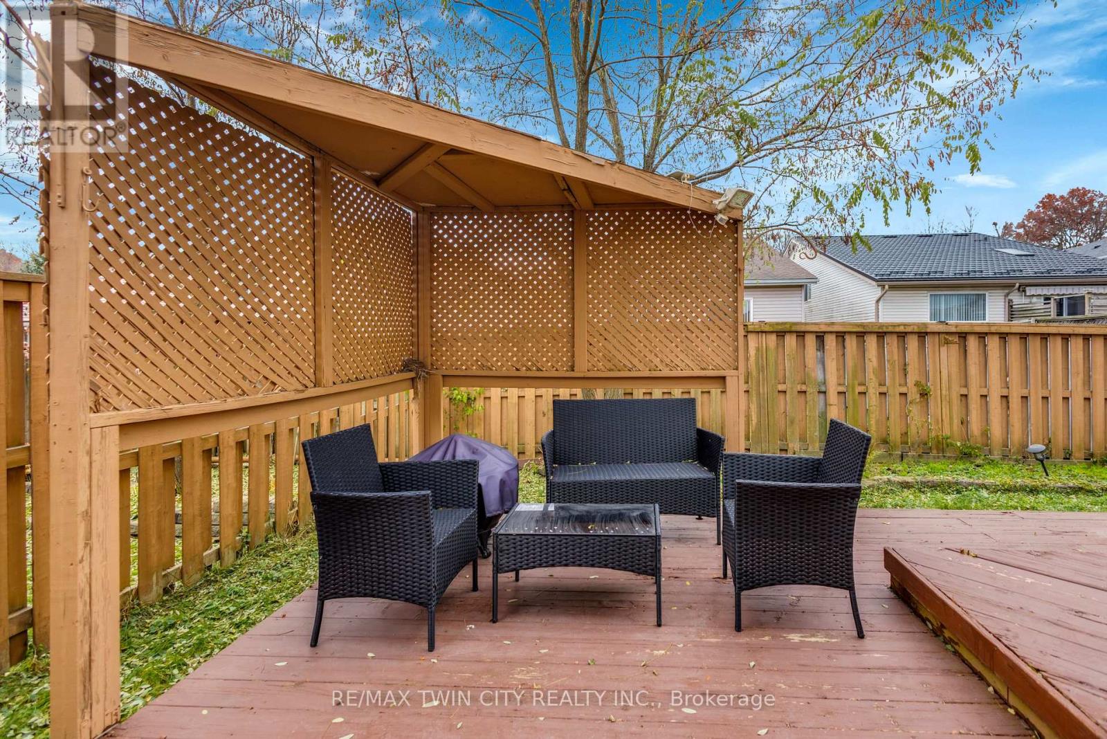 9 Bush Clover Crescent, Kitchener, Ontario  N2E 3P9 - Photo 33 - X12551444