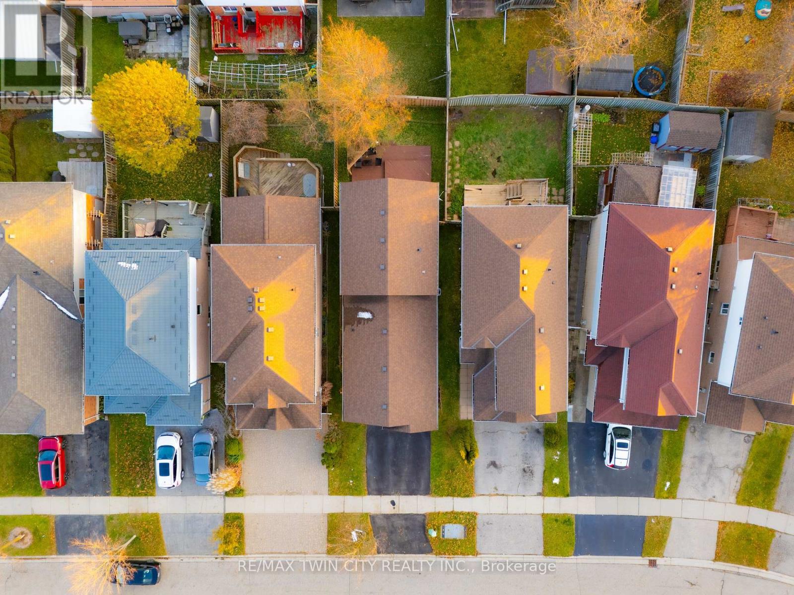 9 Bush Clover Crescent, Kitchener, Ontario  N2E 3P9 - Photo 36 - X12551444