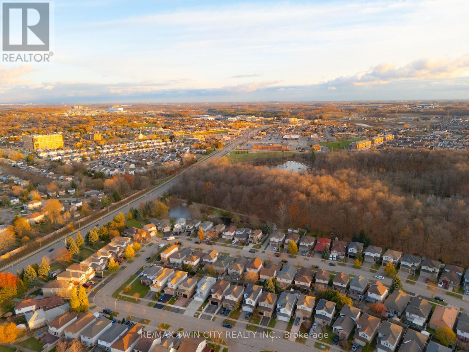 9 Bush Clover Crescent, Kitchener, Ontario  N2E 3P9 - Photo 41 - X12551444