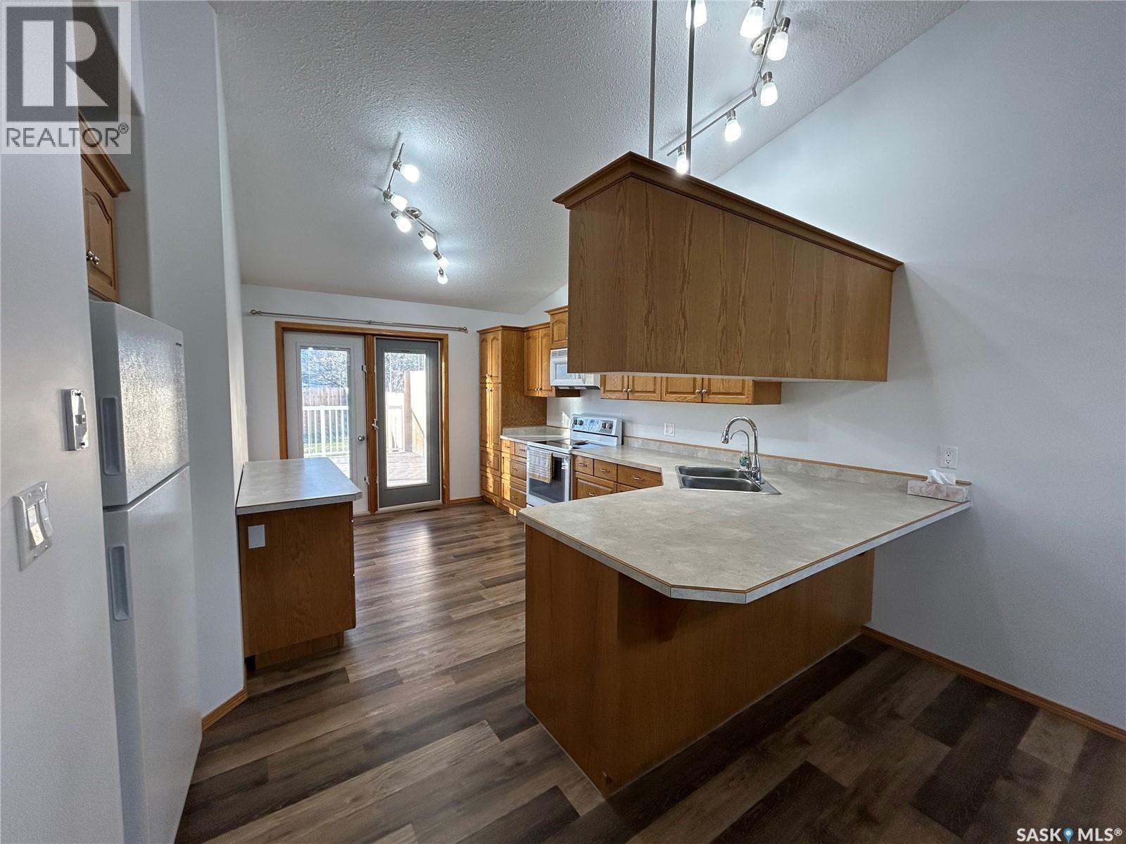 713 9th Street, Humboldt, Saskatchewan  S0K 2A0 - Photo 16 - SK024165