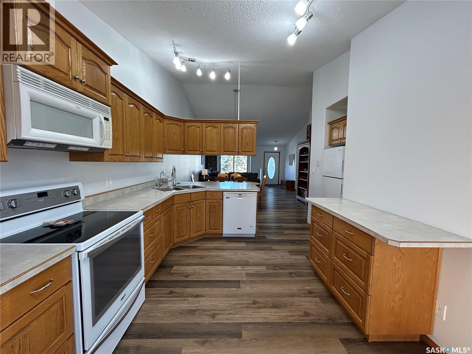 713 9th Street, Humboldt, Saskatchewan  S0K 2A0 - Photo 17 - SK024165