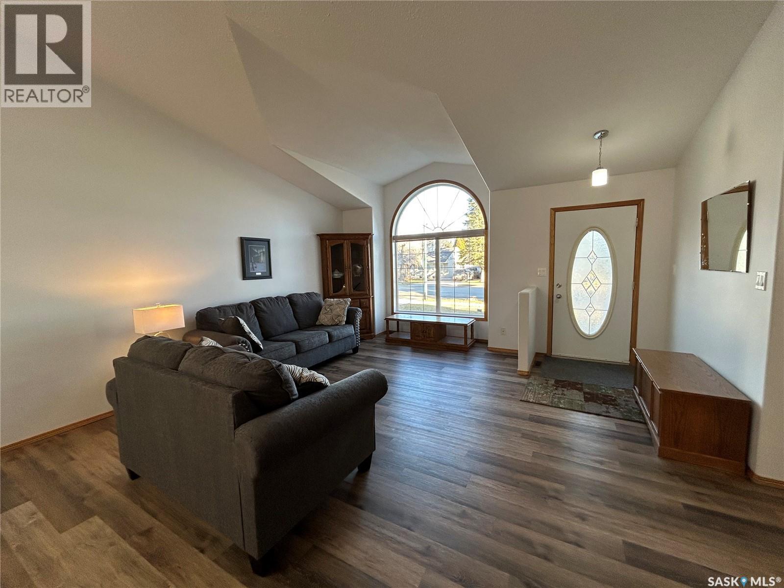 713 9th Street, Humboldt, Saskatchewan  S0K 2A0 - Photo 6 - SK024165