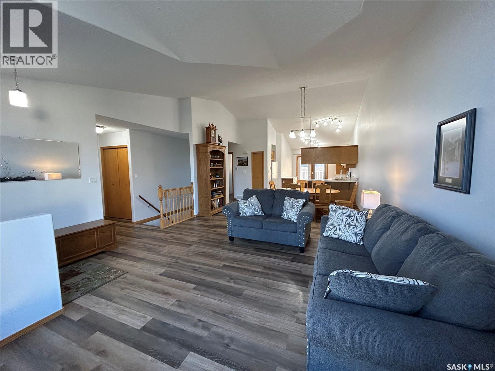 713 9th Street, Humboldt, Saskatchewan  S0K 2A0 - Photo 7 - SK024165