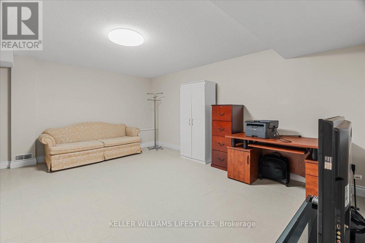 19 - 101 Brookside Street, London South, Ontario  N5Z 5C9 - Photo 28 - X12259016