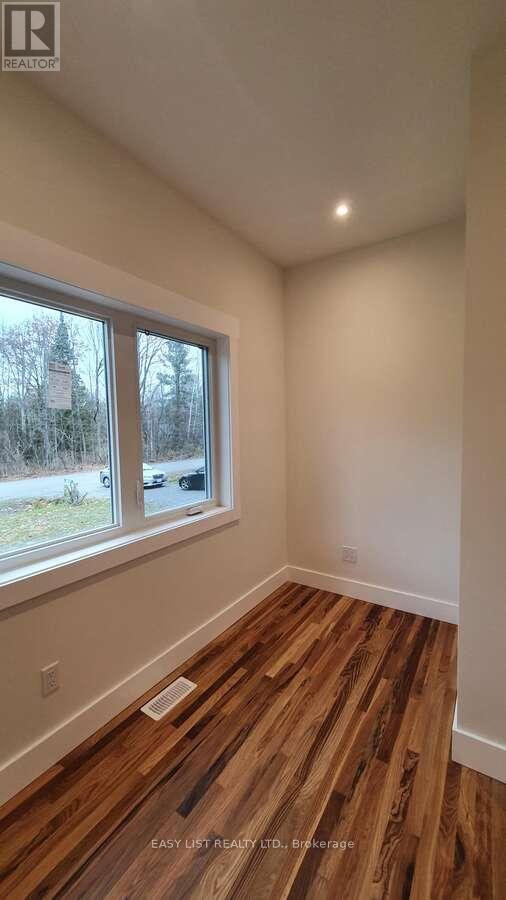 187 Albin Road, Tay, Ontario  L0K 2C0 - Photo 33 - S12466290