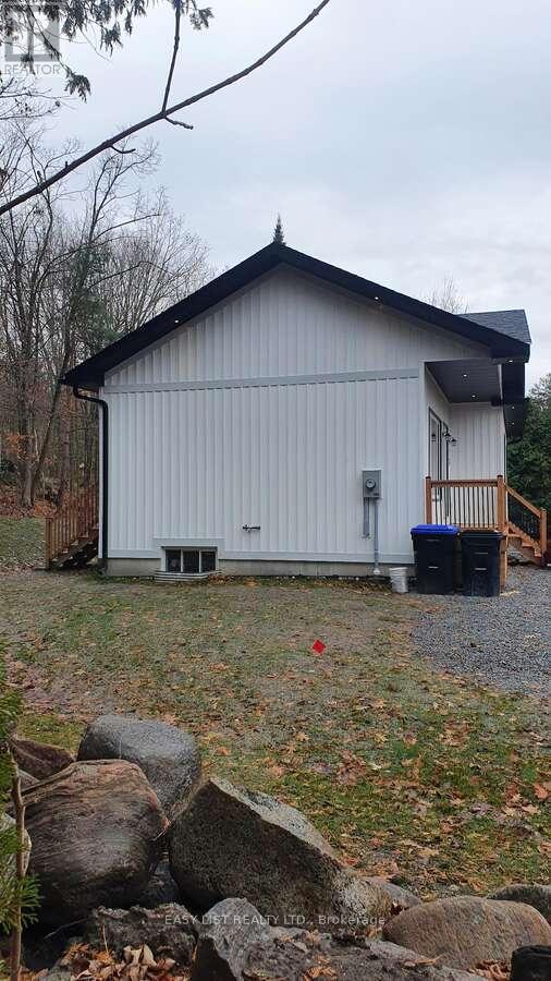 187 Albin Road, Tay, Ontario  L0K 2C0 - Photo 4 - S12466290