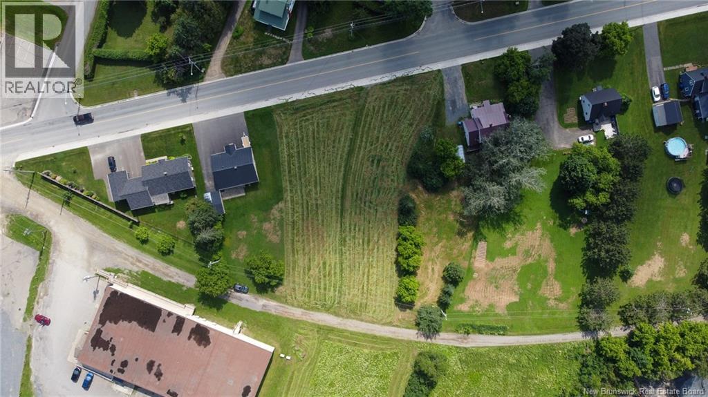 170 And 174 Houlton Street, Woodstock, New Brunswick  E7M 1Z1 - Photo 10 - NB090049