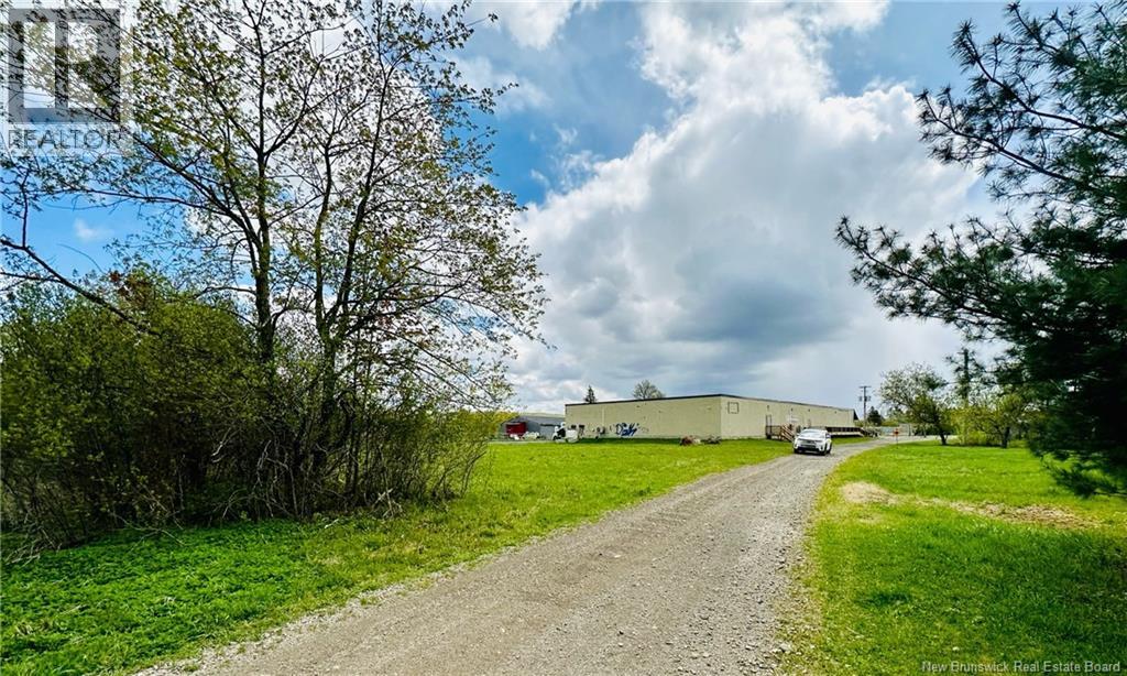 170 And 174 Houlton Street, Woodstock, New Brunswick  E7M 1Z1 - Photo 21 - NB090049