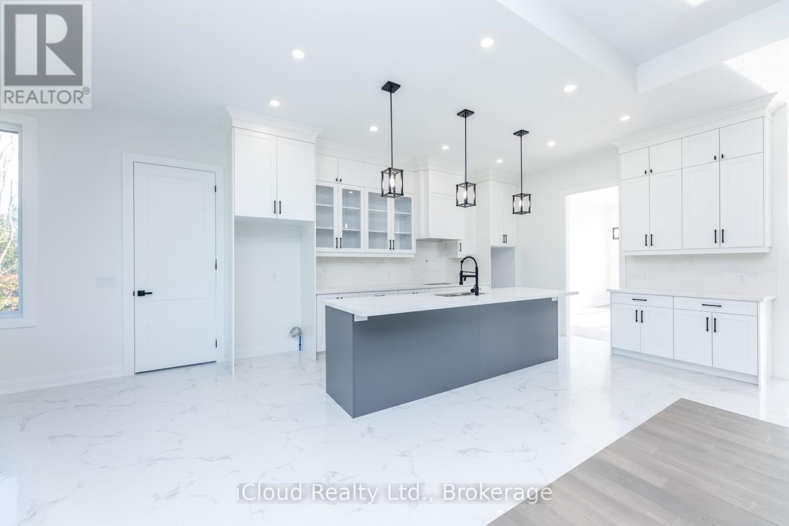 8 Prentis Court, Melancthon, Ontario  L9V 3M9 - Photo 10 - X12551404