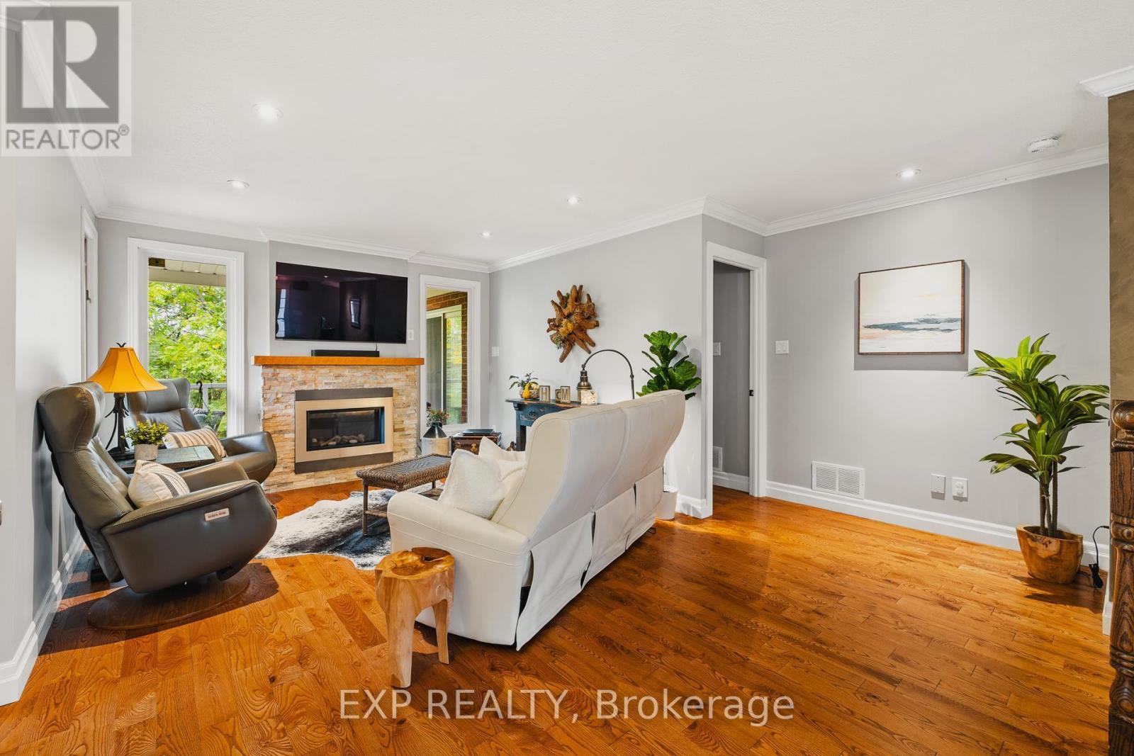 1 - 343 George Street N, Cambridge, Ontario  N1S 4X7 - Photo 9 - X12427208