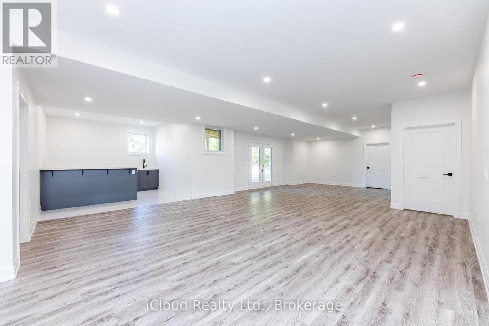 8 Prentis Court, Melancthon, Ontario  L9V 3M9 - Photo 34 - X12551404