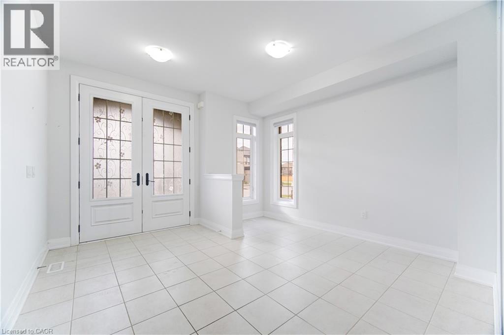 1095 Edinburgh Drive, Woodstock, Ontario  N4T 0M6 - Photo 2 - 40776330