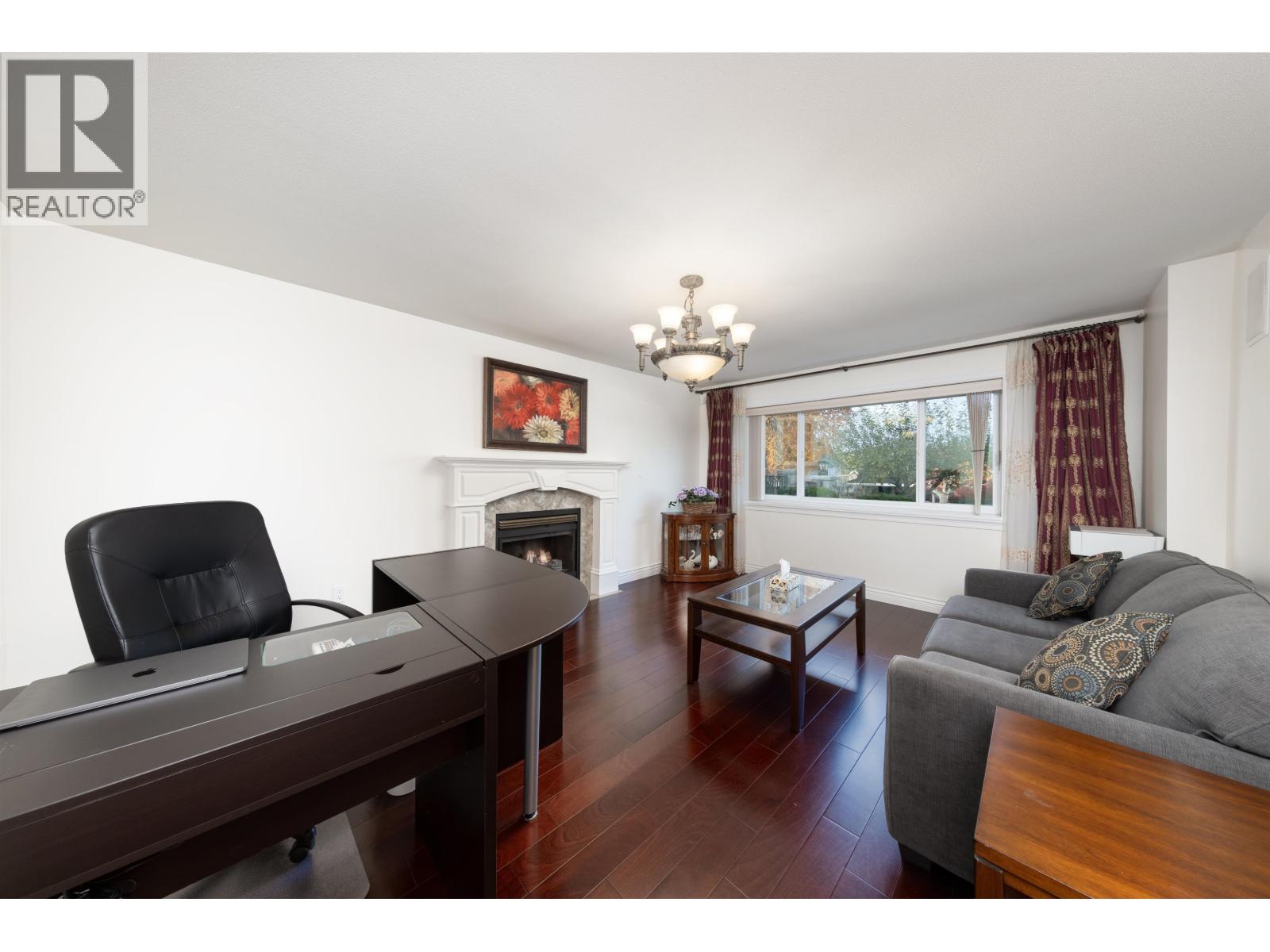 7790 Allman Street, Burnaby, British Columbia  V5E 2B1 - Photo 3 - R3067795