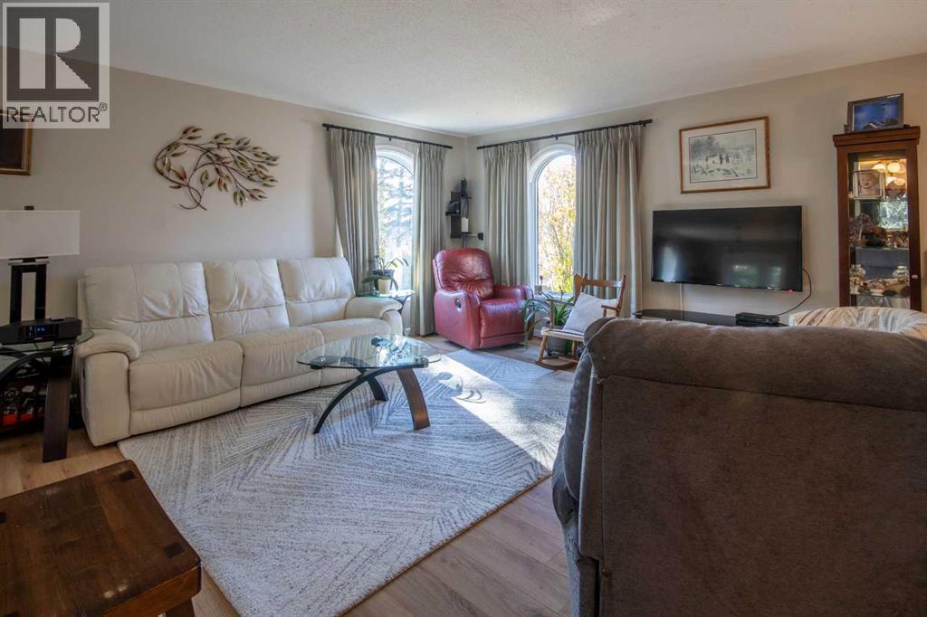 33449 Highway 584, Rural Mountain View County, Alberta T0M 1X0 - Photo 12 - A2263572