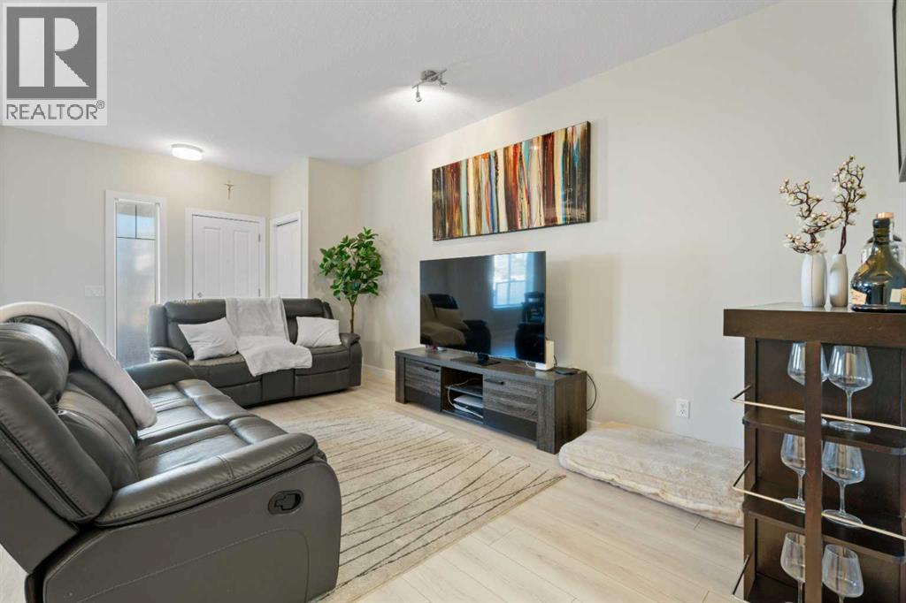 1191 Channelside Drive Sw, Airdrie, Alberta  T4B 4L3 - Photo 8 - A2271056