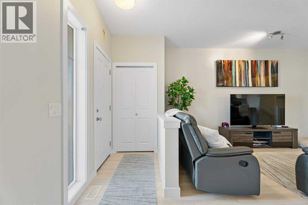 1191 Channelside Drive Sw, Airdrie, Alberta  T4B 4L3 - Photo 6 - A2271056