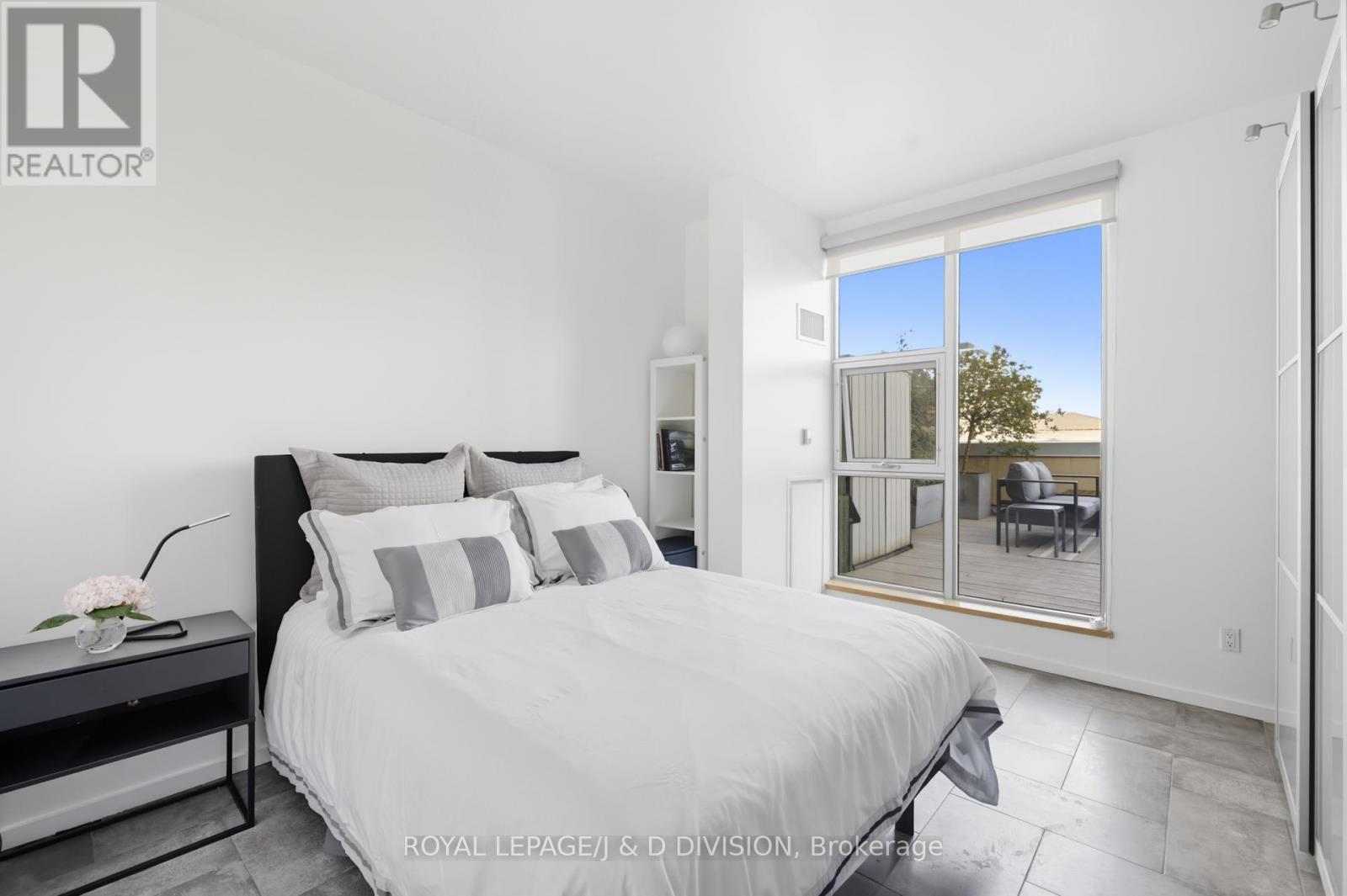 610 - 160 Baldwin Street, Toronto, Ontario  M5T 3K7 - Photo 14 - C12551460