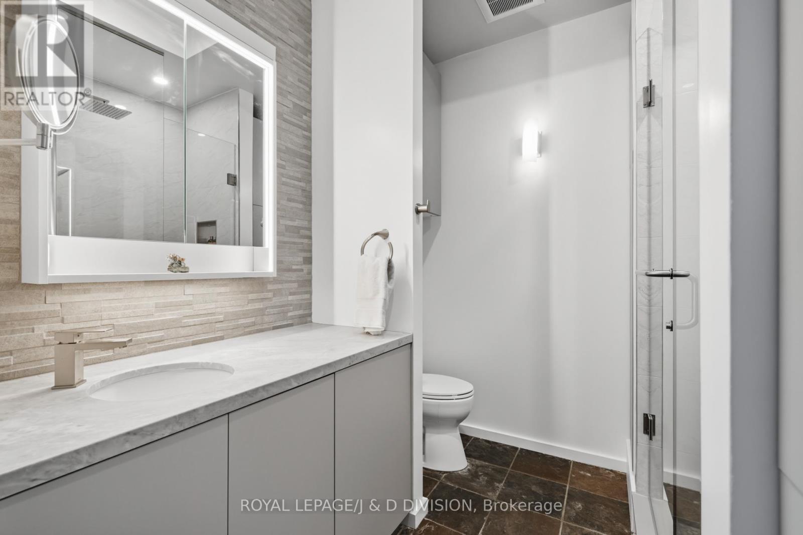 610 - 160 Baldwin Street, Toronto, Ontario  M5T 3K7 - Photo 23 - C12551460