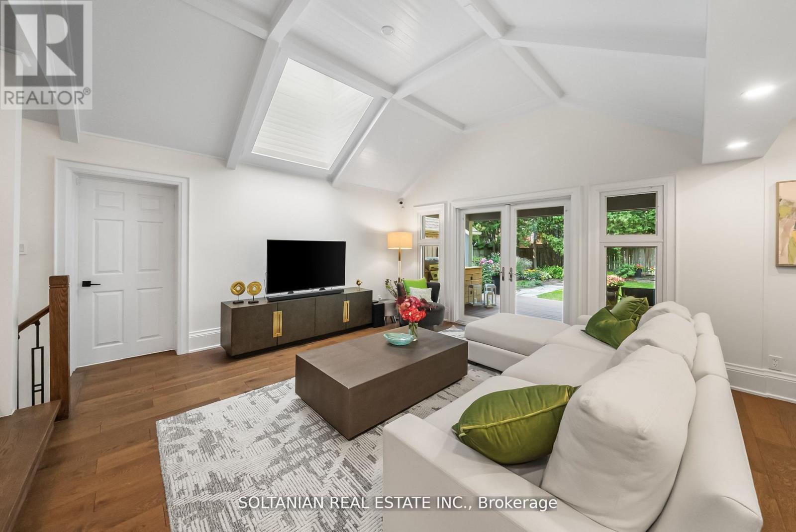 32 Beechwood Avenue, Toronto, Ontario  M2L 1J1 - Photo 14 - C12551528