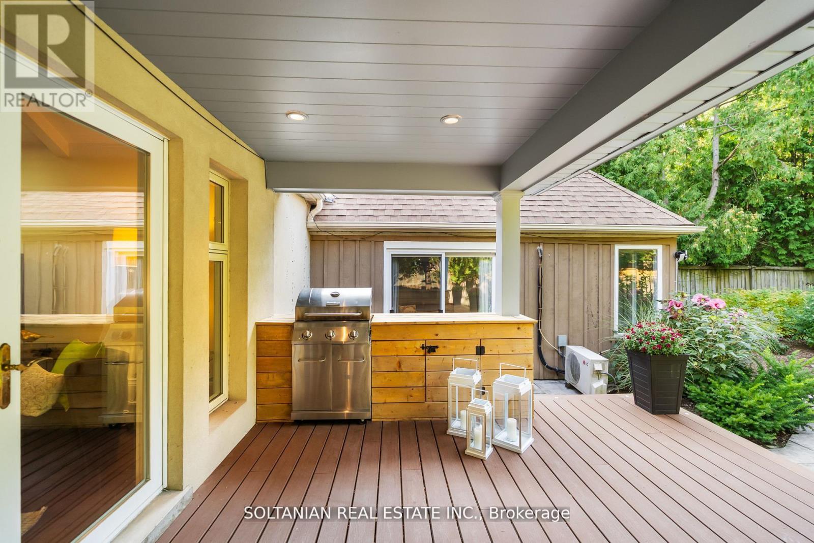 32 Beechwood Avenue, Toronto, Ontario  M2L 1J1 - Photo 42 - C12551528