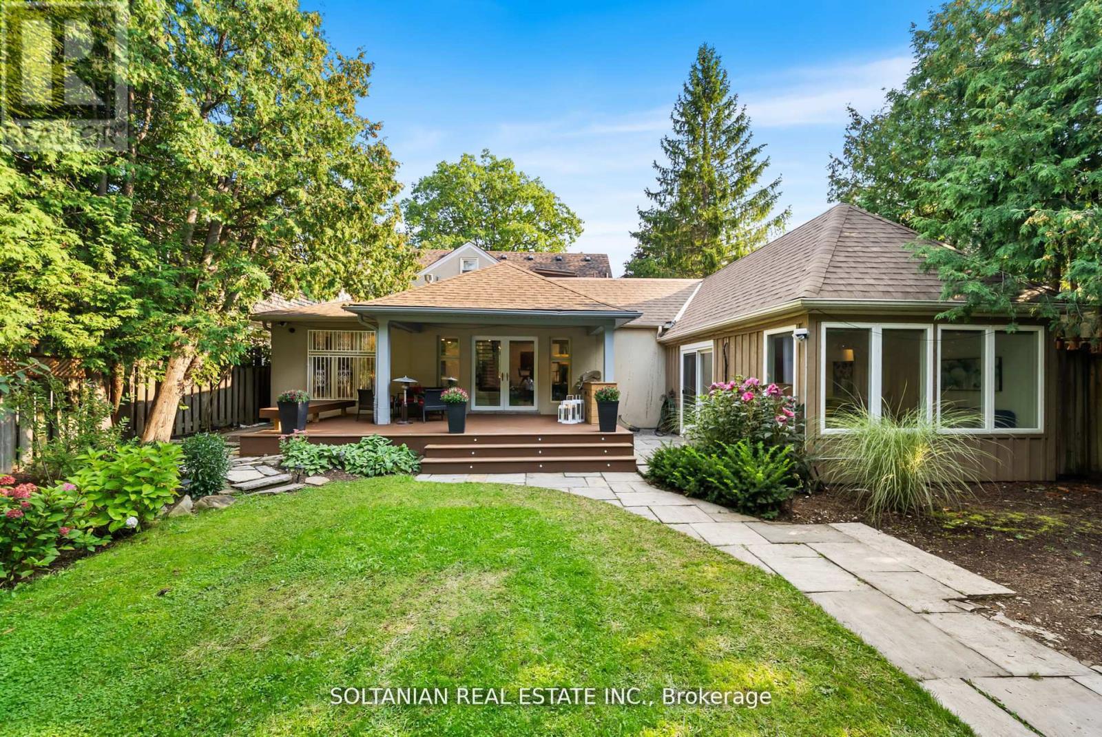 32 Beechwood Avenue, Toronto, Ontario  M2L 1J1 - Photo 44 - C12551528